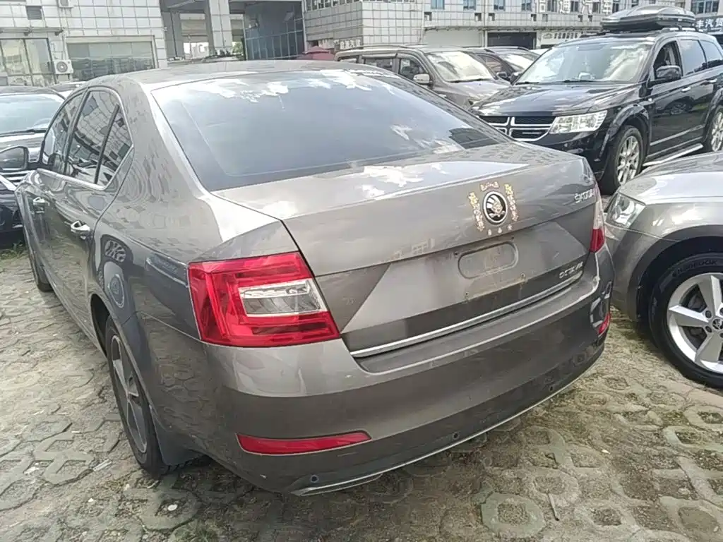 Skoda Octavia — миниатюра 5