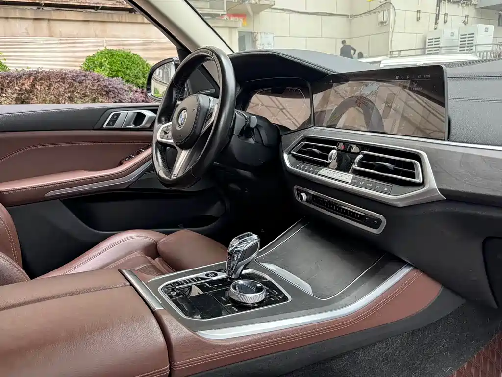 BMW X5 2022 xDrive40i M Sport