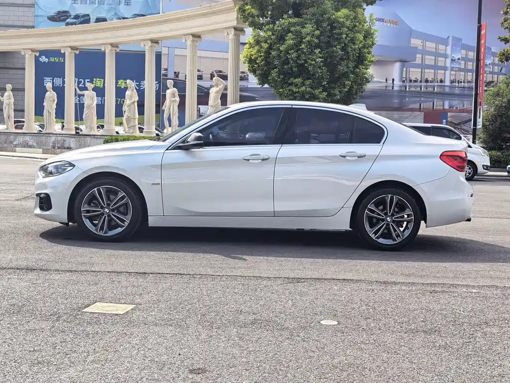 BMW 1 Series — миниатюра 13