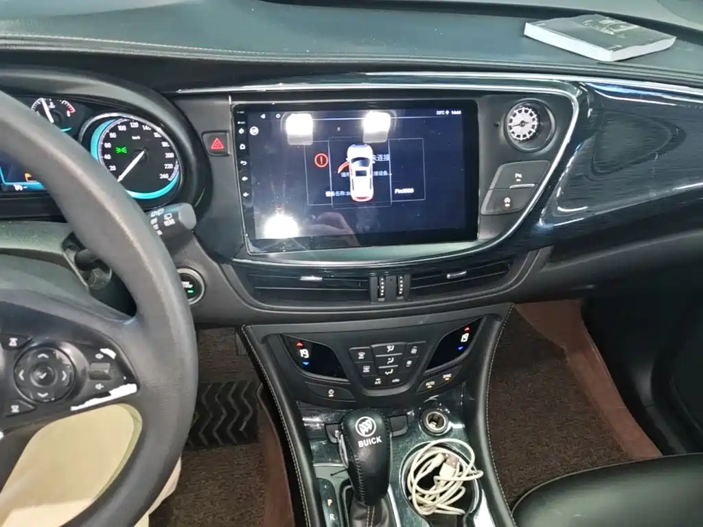 Buick Envision Plus — миниатюра 13
