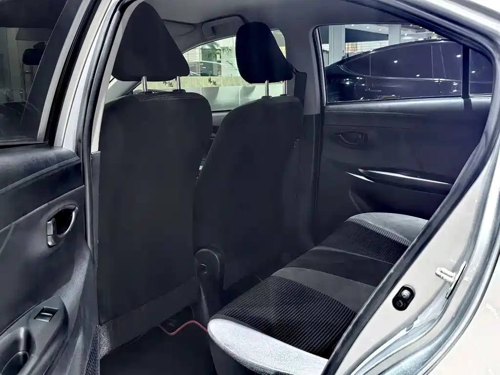 Toyota Vios — миниатюра 6