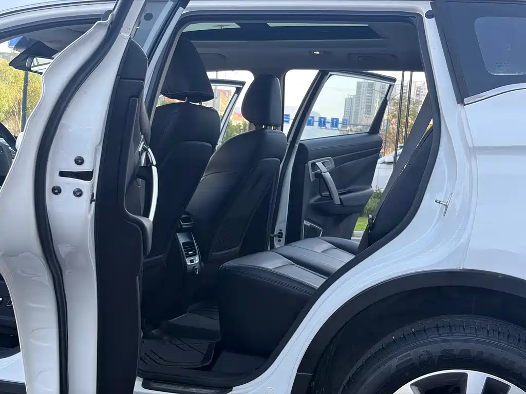 Geely Boyue — миниатюра 7