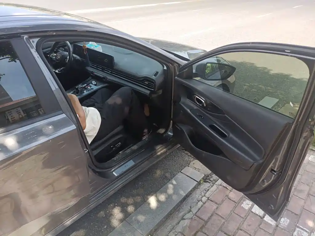 GAC Motor Shadow Leopard — миниатюра 18