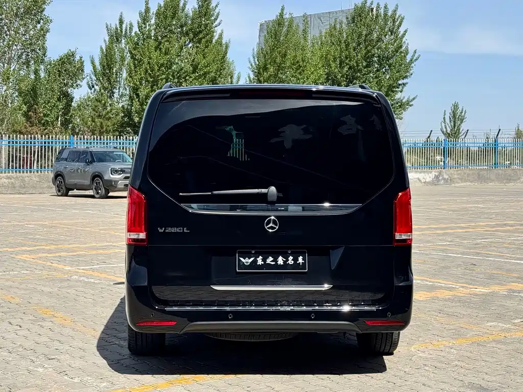 Mercedes-Benz V-Class — миниатюра 5