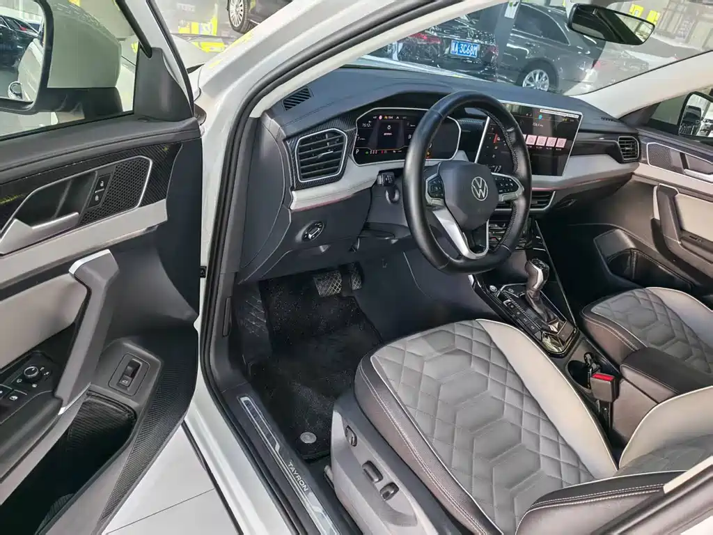 Volkswagen Tayron 2024 330TSI Luxury Plus