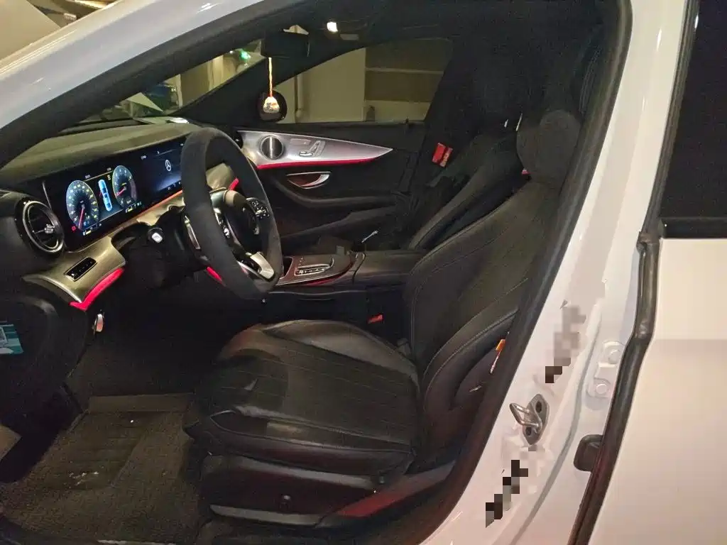 Mercedes-Benz E-Class (Import) — миниатюра 16