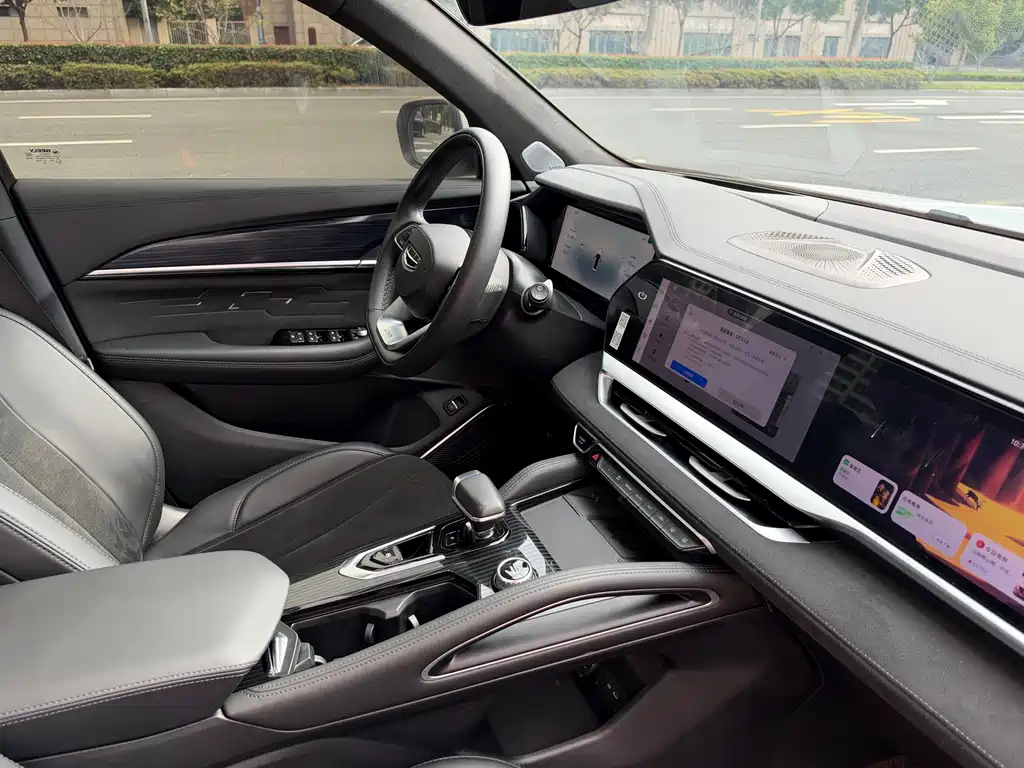 Geely Xingyue L — миниатюра 8