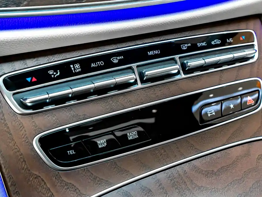 Mercedes-Benz E-Class — миниатюра 20