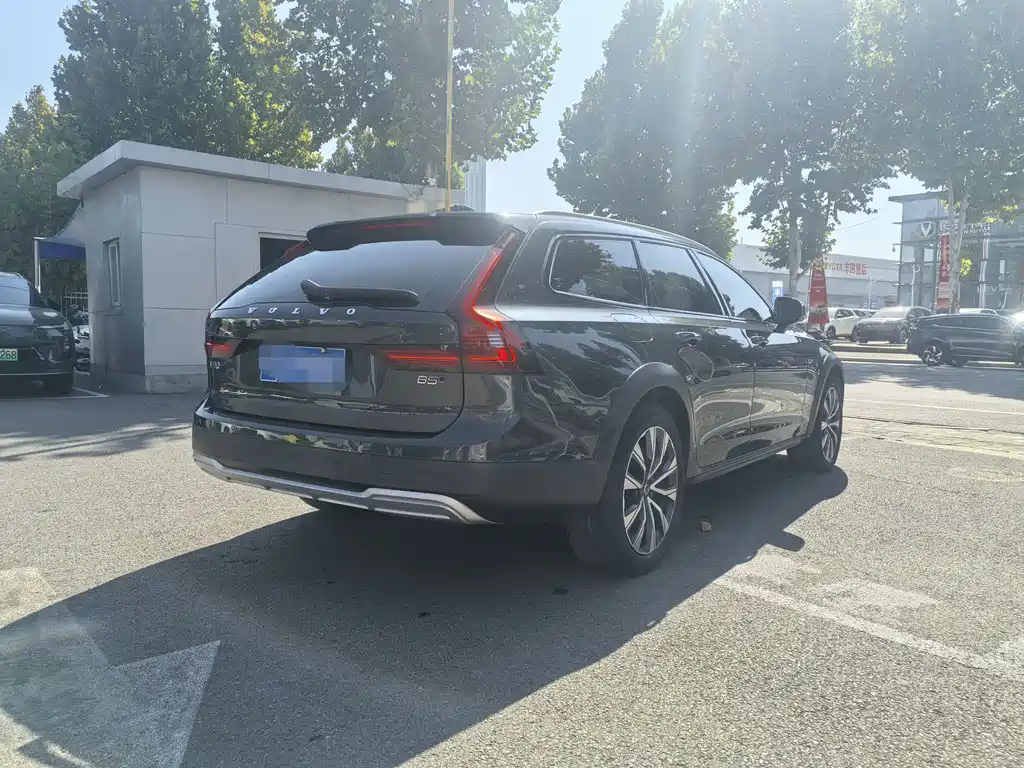 Volvo V90 — миниатюра 10