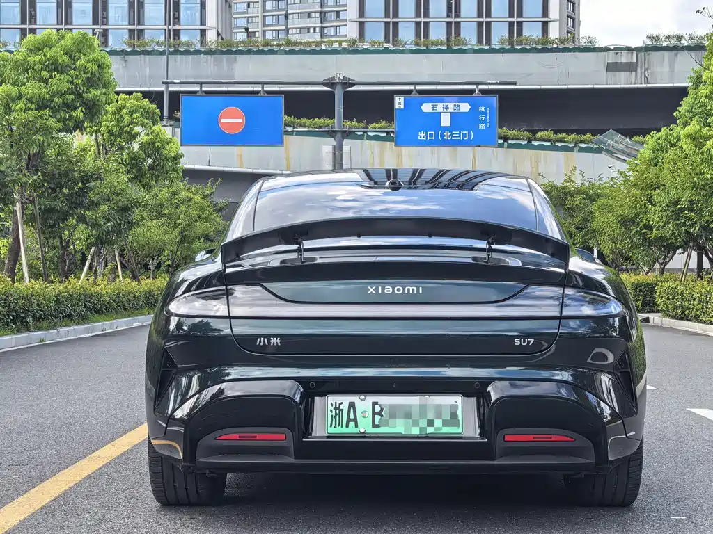 Xiaomi SU7 — миниатюра 5