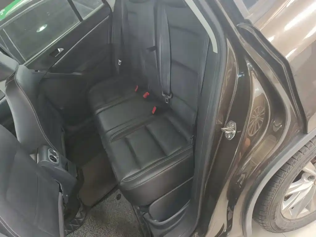 Volkswagen Tiguan — миниатюра 17