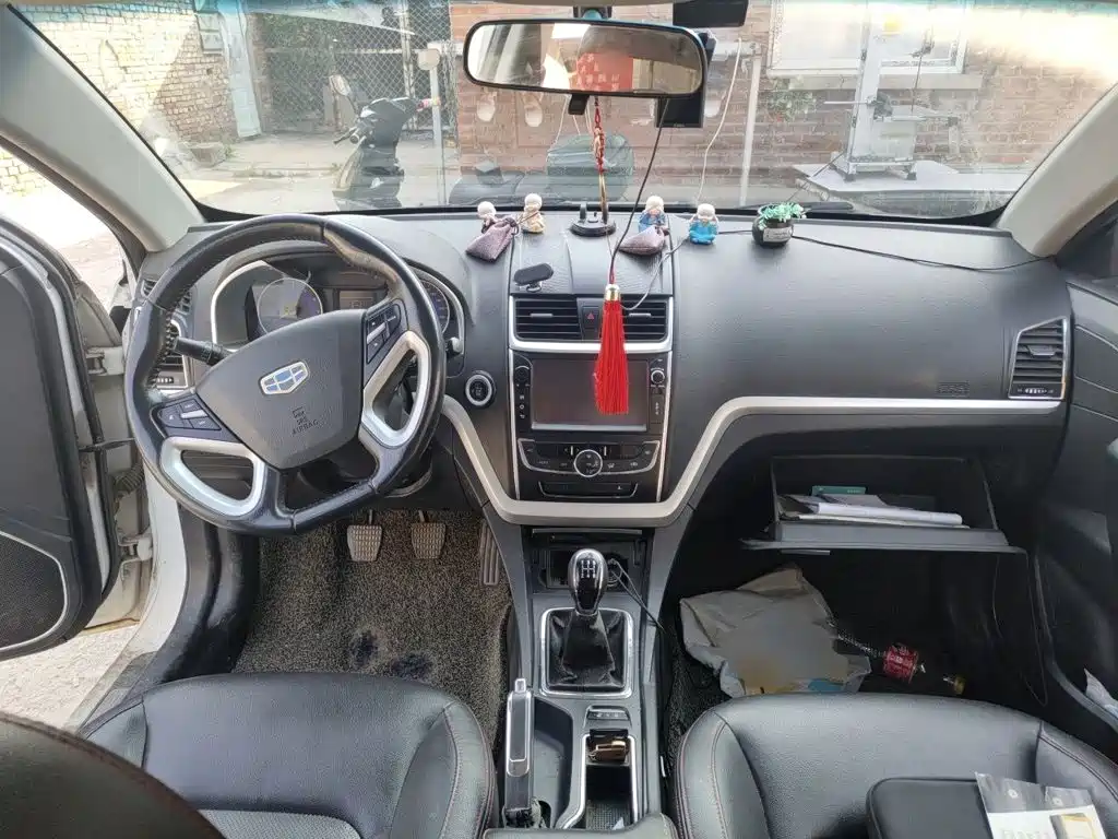 Geely Emgrand — миниатюра 10
