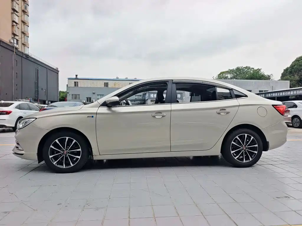 Roewe i5 — миниатюра 4