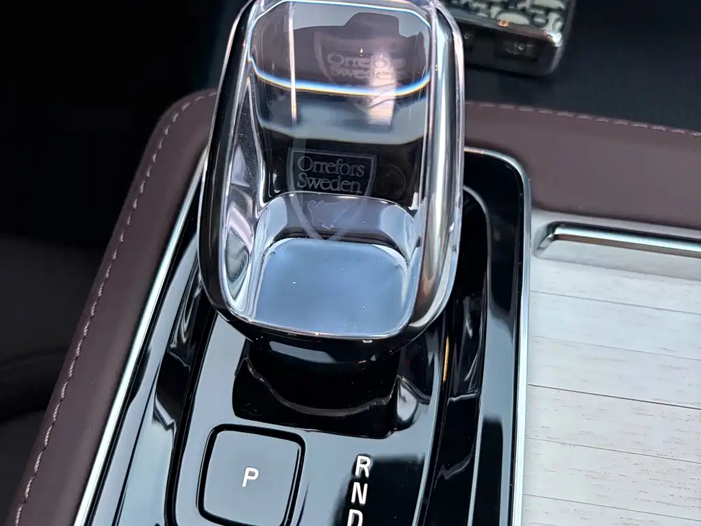 Volvo S90 — миниатюра 17
