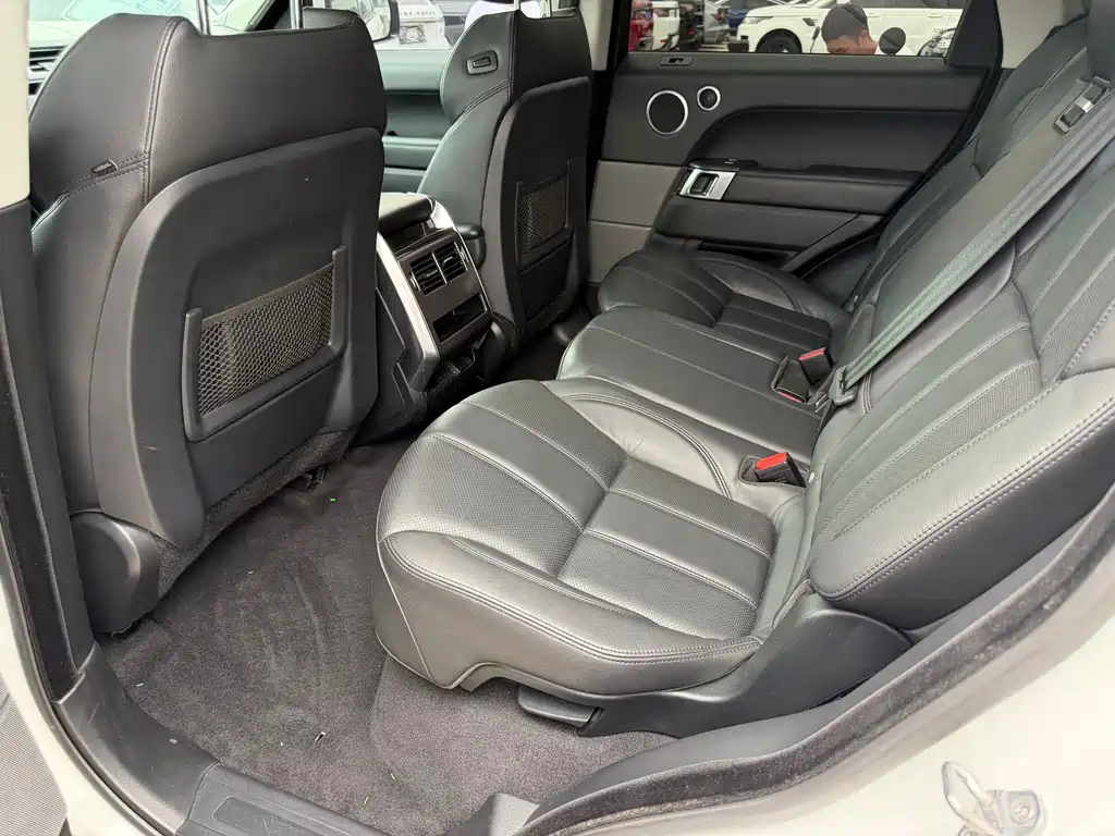 Land Rover Sport — миниатюра 9