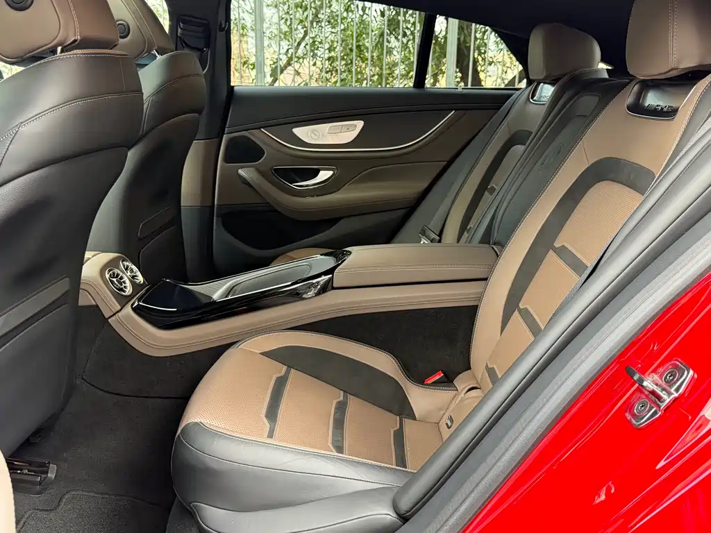 MERCEDES-BENZ AMG GT