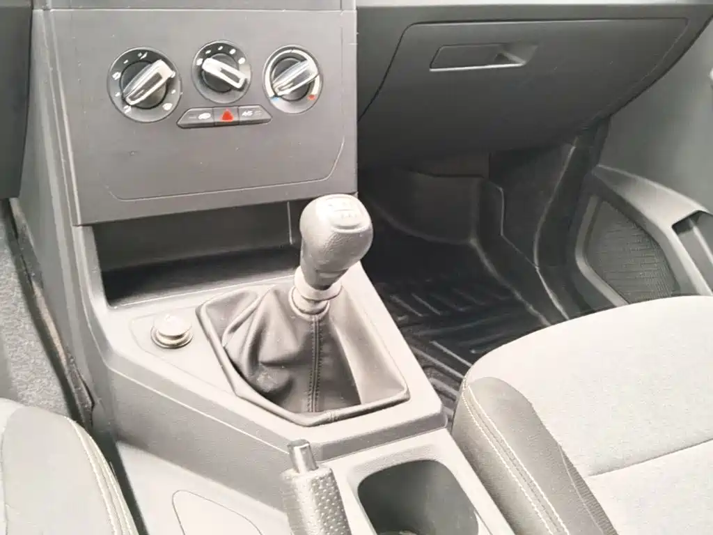 Wuling Hongguang PLUS — миниатюра 14