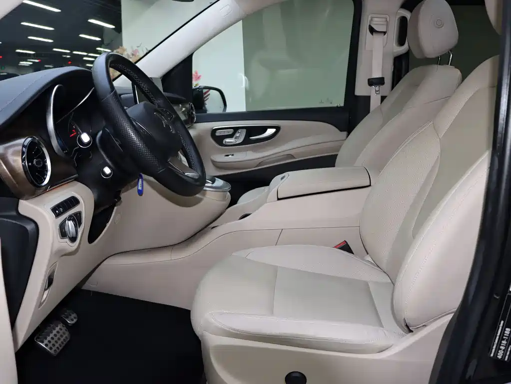 MERCEDES-BENZ V CLASS