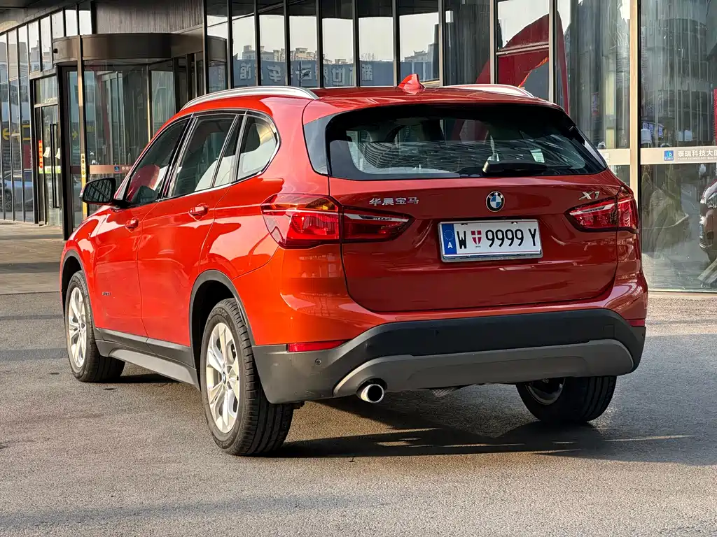 BMW X1