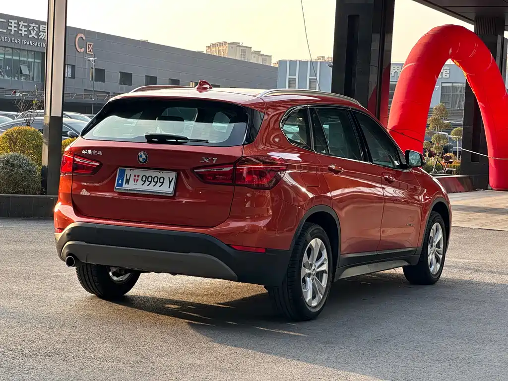 BMW X1