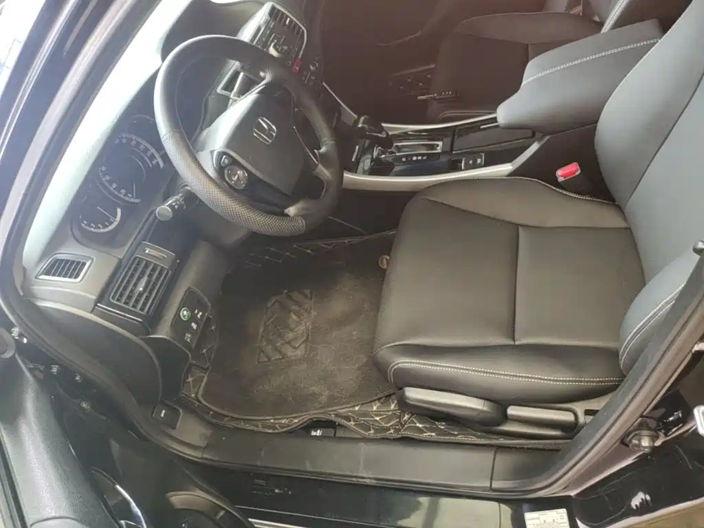 Honda Accord — миниатюра 15