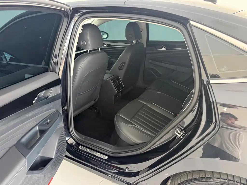 Volkswagen Passat — миниатюра 14