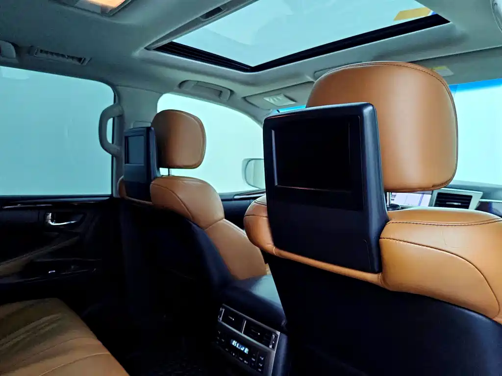 Lexus LX — миниатюра 18