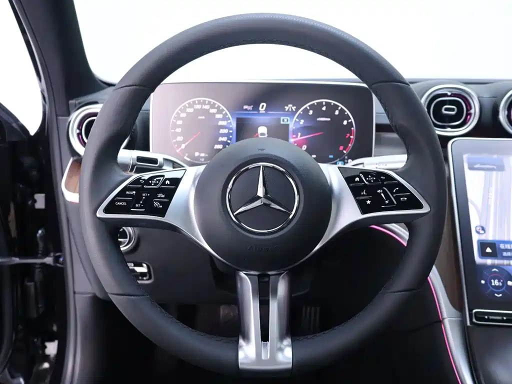 Mercedes-Benz C-Class — миниатюра 16