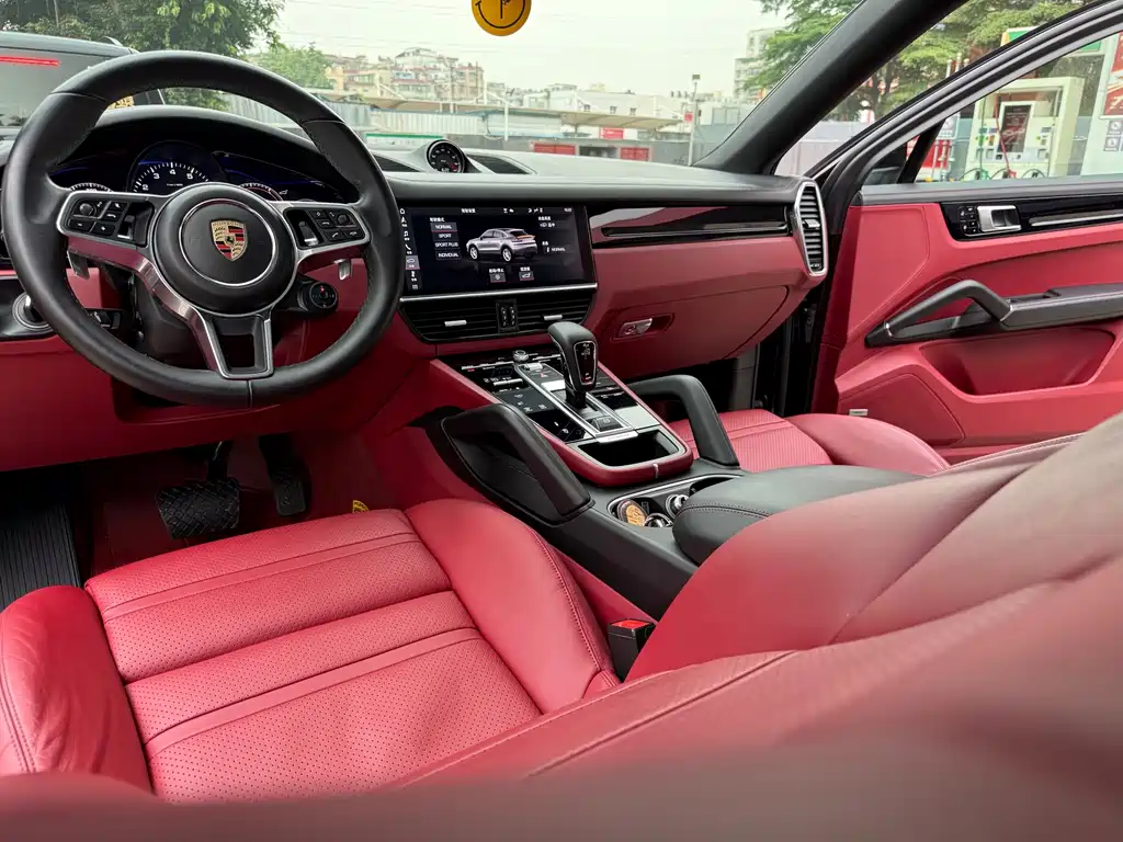 Porsche Cayenne — миниатюра 18