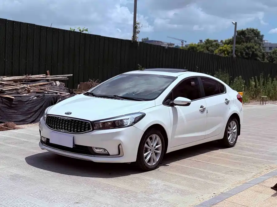 Kia K3 фото 1