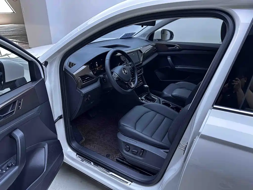 Volkswagen Tharu — миниатюра 9