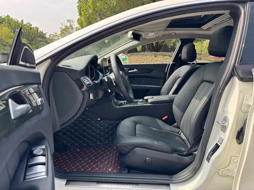 Mercedes-Benz CLS — миниатюра 6