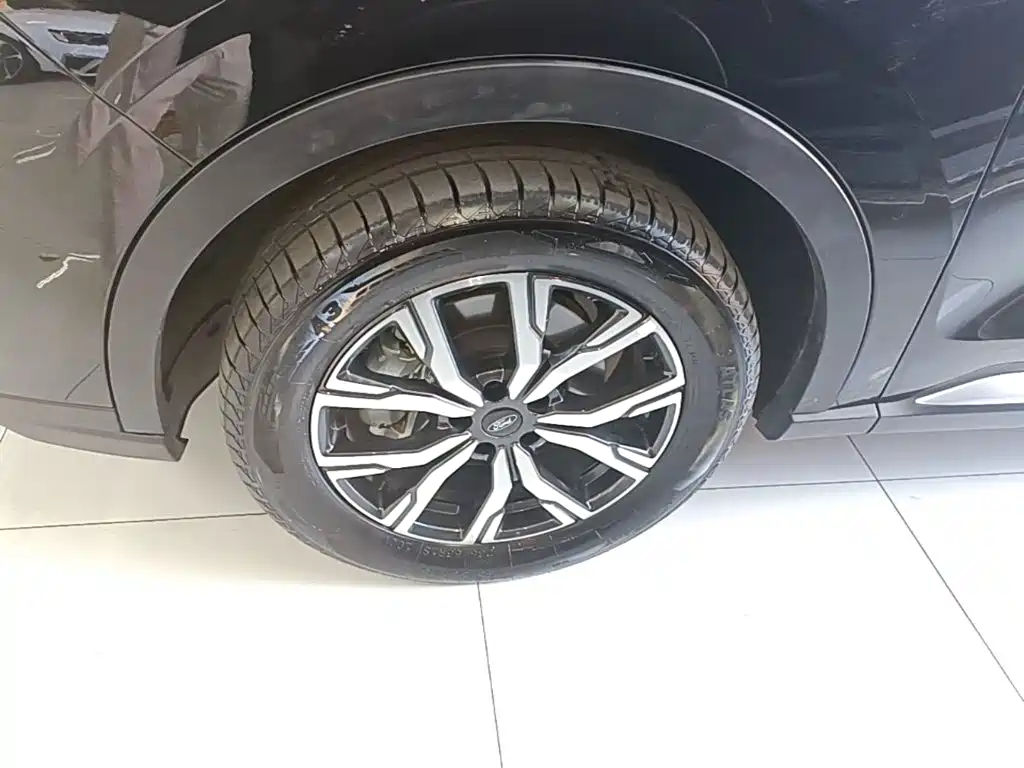 Ford Equator Sport — миниатюра 23