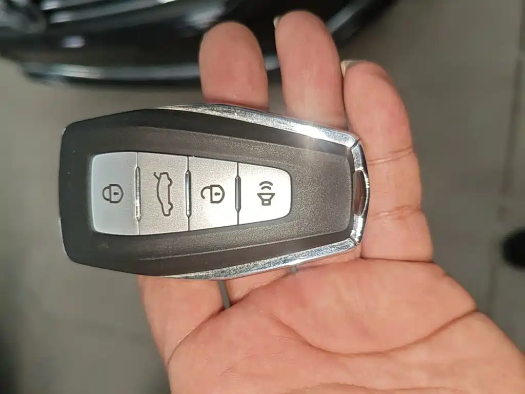 Geely Emgrand — миниатюра 9
