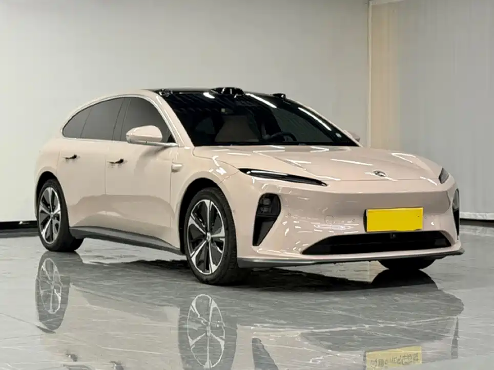 NIO ET5T — миниатюра 2