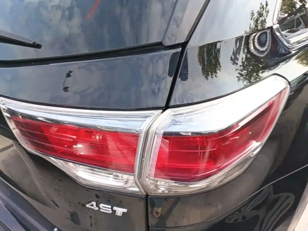 Toyota Highlander — миниатюра 8