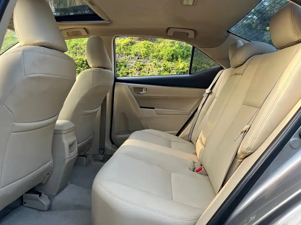 Toyota Corolla — миниатюра 10