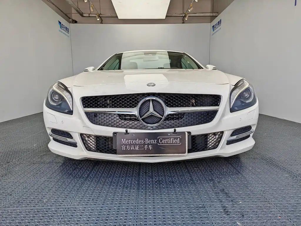 Mercedes-Benz SL-Class — миниатюра 2