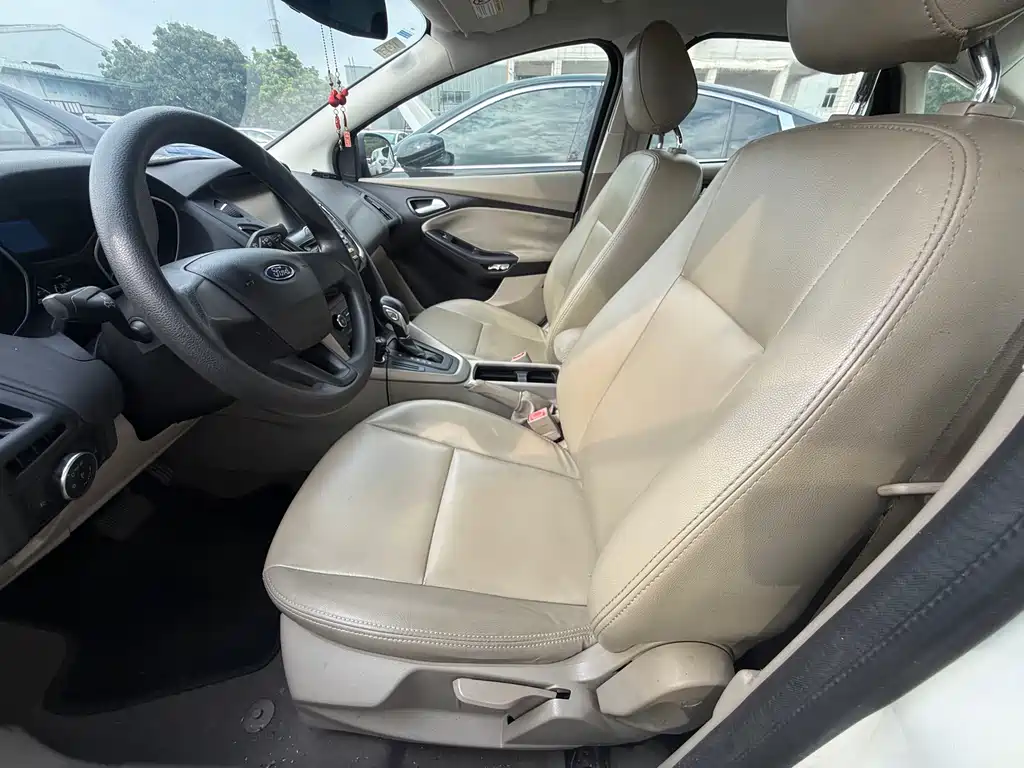 Ford Focus — миниатюра 4