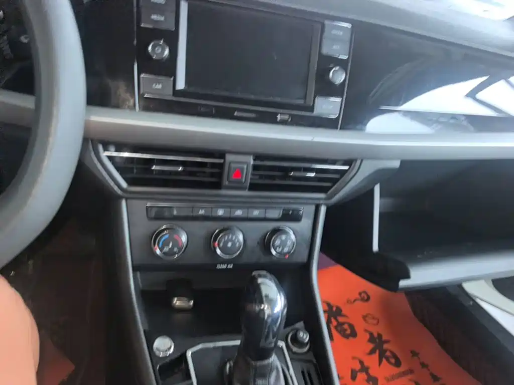 Volkswagen Lavida — миниатюра 13
