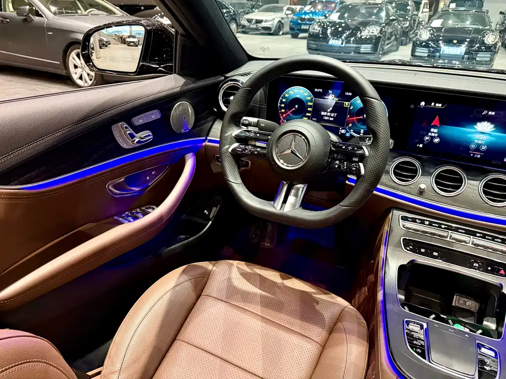 MERCEDES-BENZ E CLASS