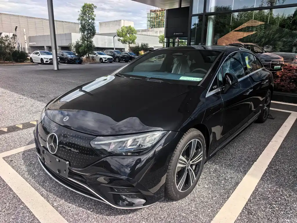 Mercedes-Benz EQE