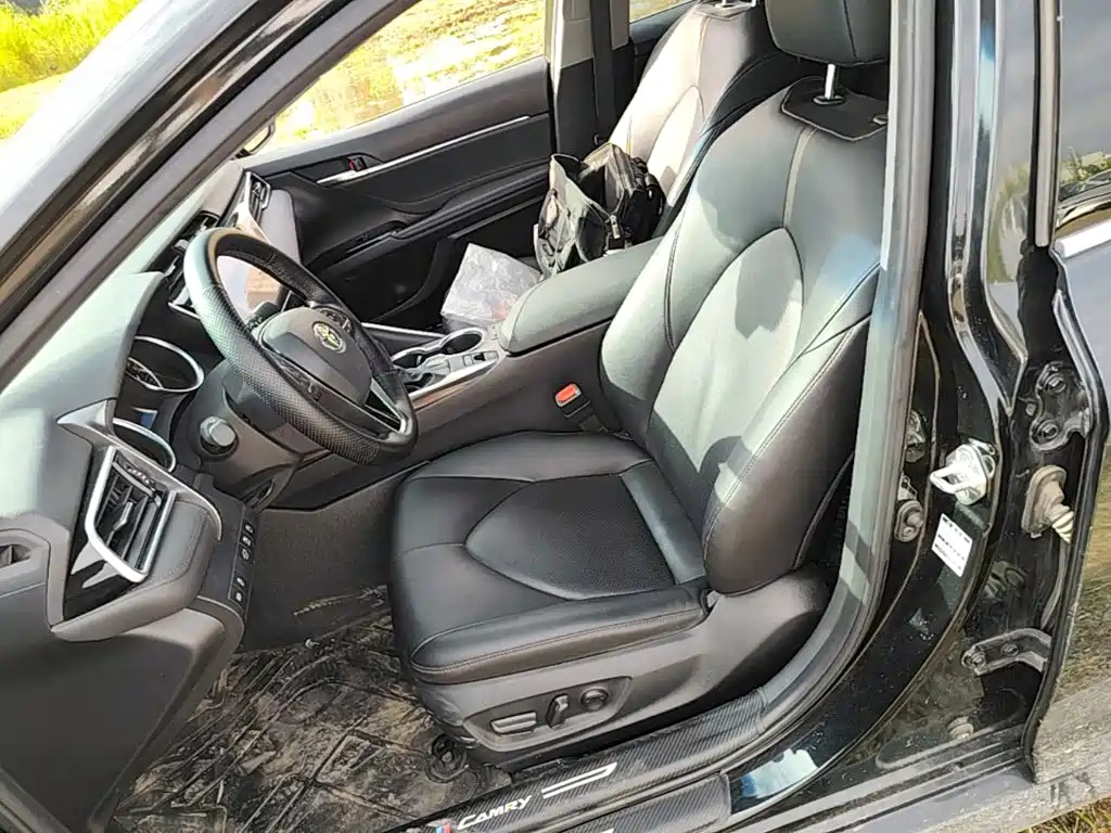 Toyota Camry — миниатюра 20