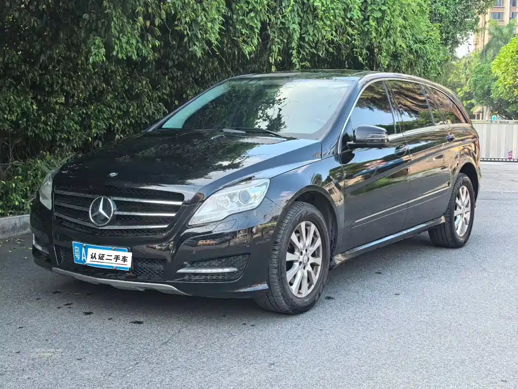 Mercedes-Benz R 2017 R 320 4MATIC