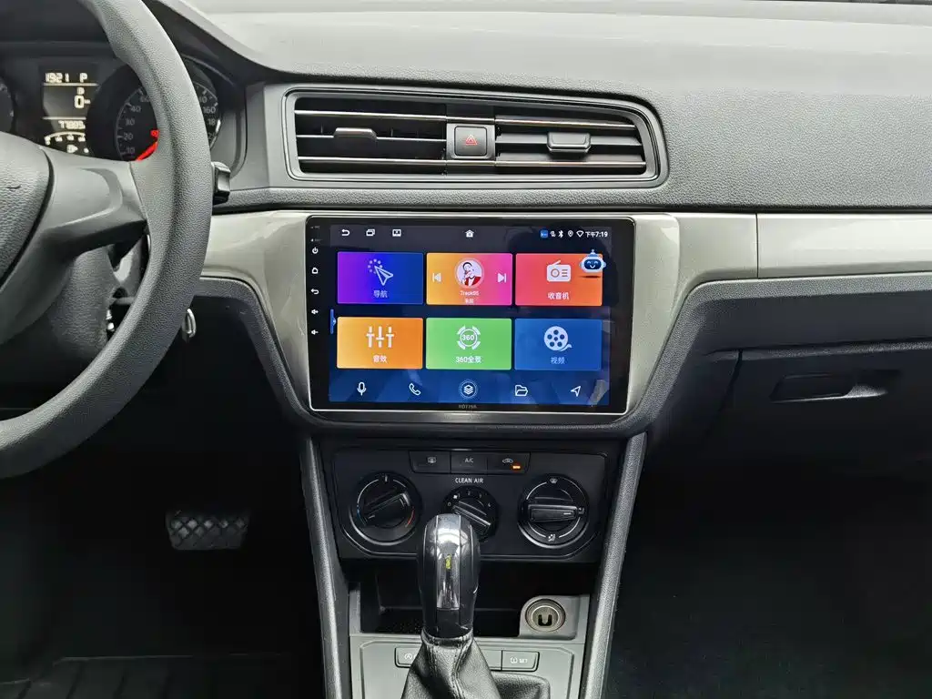Volkswagen Lavida — миниатюра 12