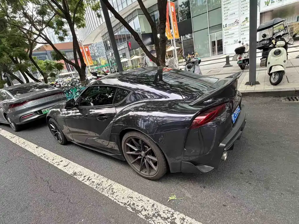 Toyota Supra — миниатюра 9
