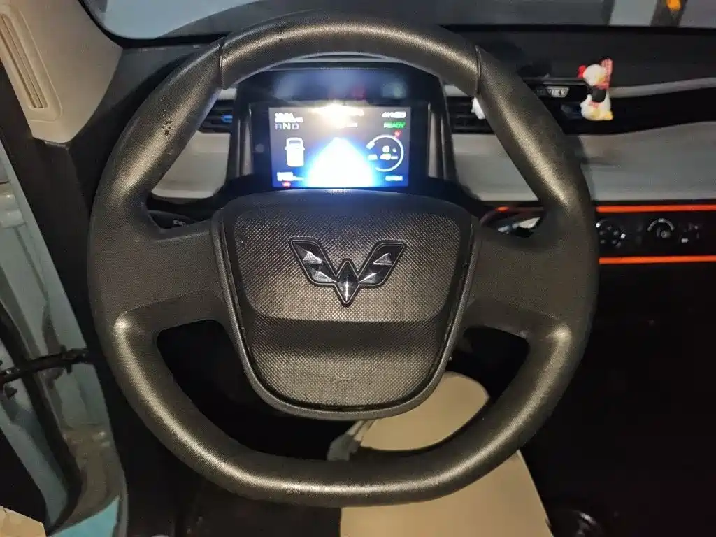 Wuling MINIEV — миниатюра 3