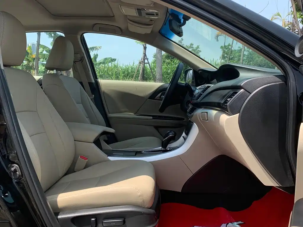 Honda Accord — миниатюра 8