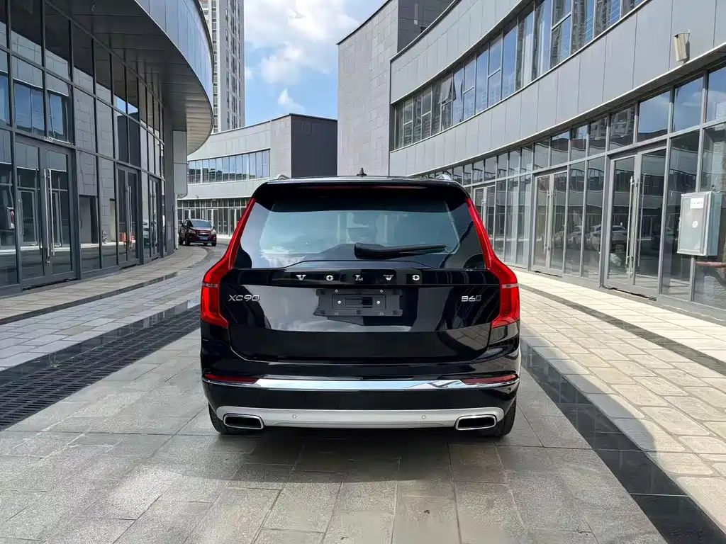 Volvo XC90 — миниатюра 12