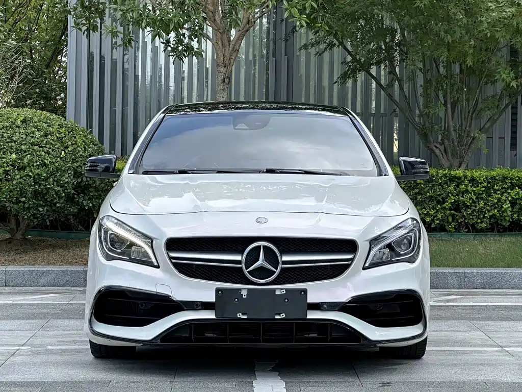 Mercedes-Benz CLA AMG — миниатюра 2
